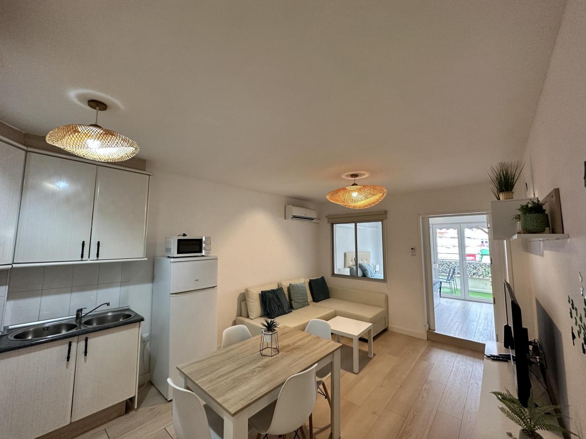Ver1 - Terraza - 1 Dorm - Wifi - Centro A 100 Metros - Playa A 600 Metros Торремолінос Екстер'єр фото